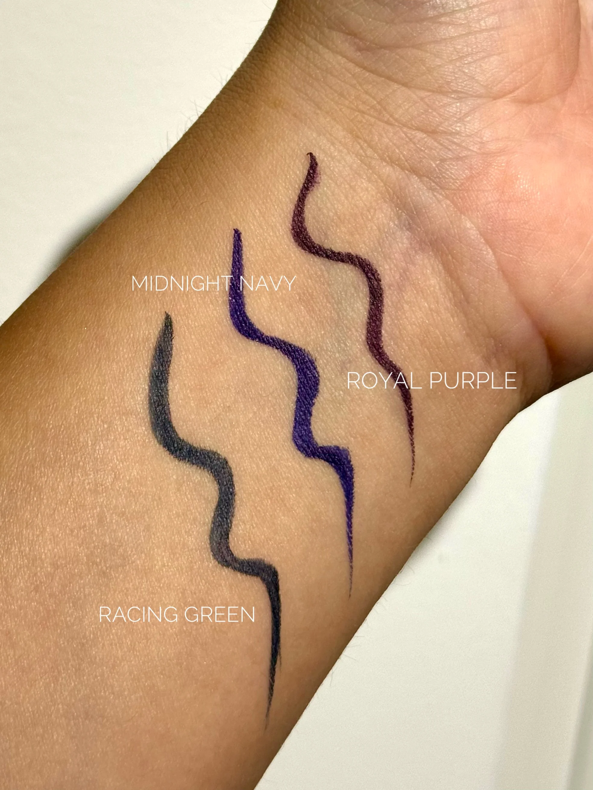 MUA CONTROL FREAK EYELINER ROYAL PURPLE - Image 5
